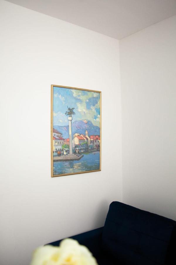 Amber In The Centar Apartment Kastela Bagian luar foto