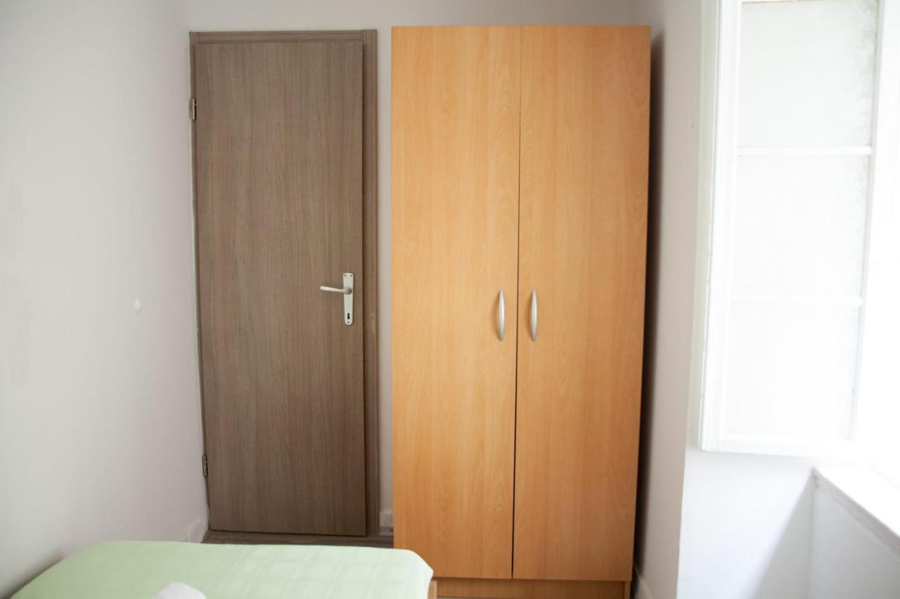Amber In The Centar Apartment Kastela Bagian luar foto