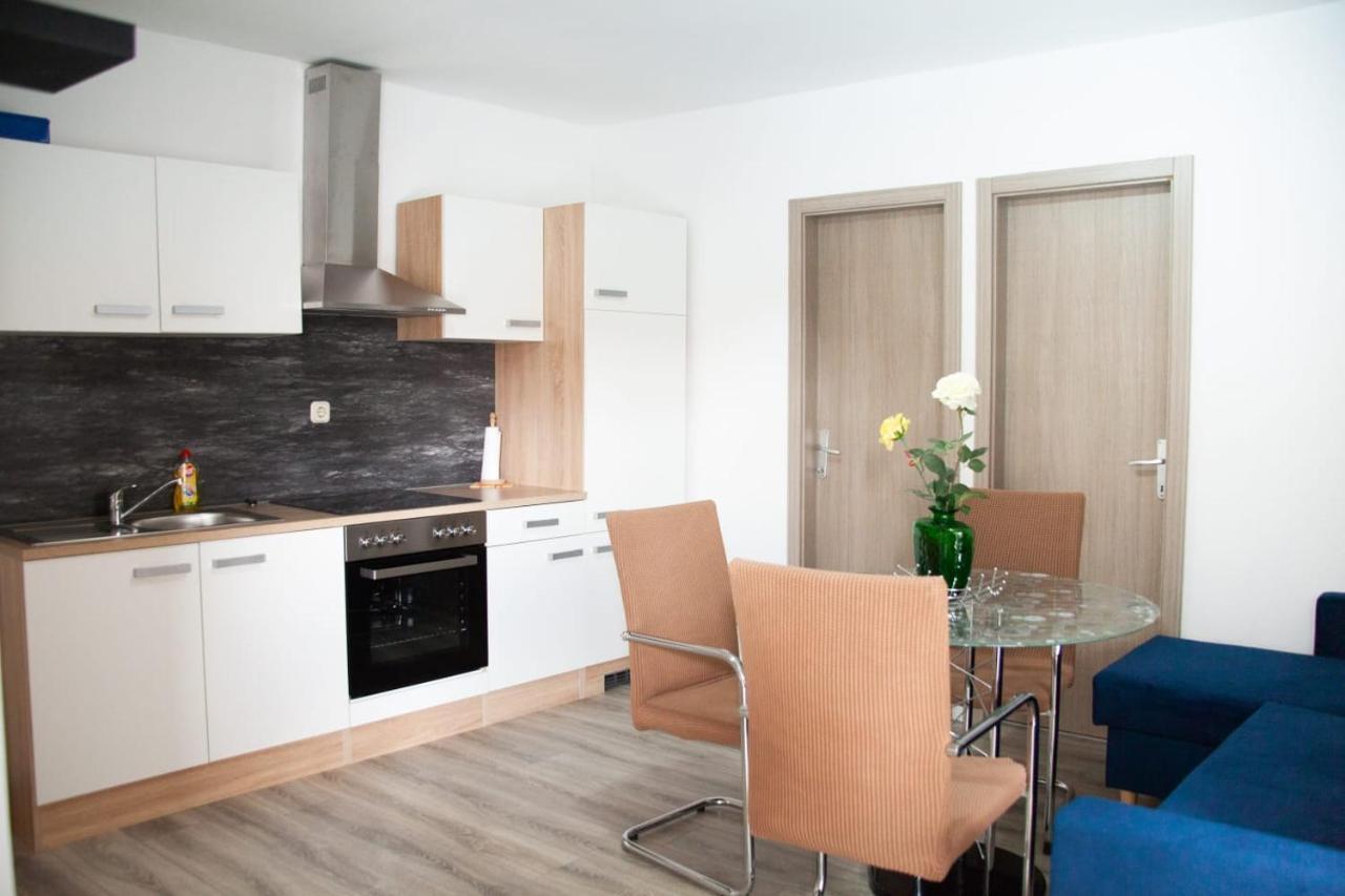 Amber In The Centar Apartment Kastela Bagian luar foto